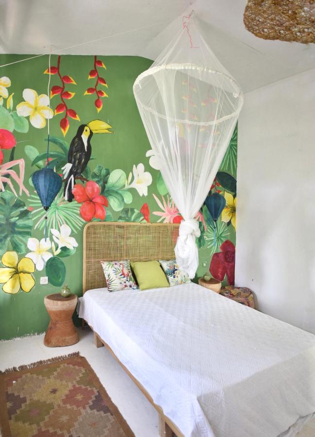 Lambo Homestay Waikabubak 外观 照片